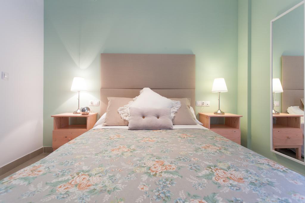 Apartamentos San Lorenzo Sevilla Dış mekan fotoğraf